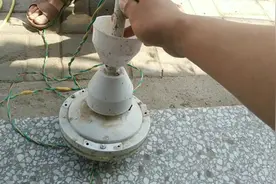 吊扇不工作，小伙换了个超大号电容，是不是心想这下肯定凉快啦视频封面