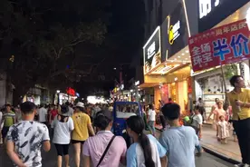 海口中介路：海口最热闹的步行街，晚上逛街散步打卡的好地方