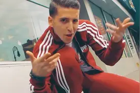 18年火遍抖音的魔性英文歌，你还记得大明湖畔的《买了佛冷》吗？