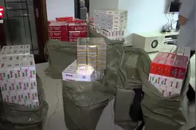 烟酒店违法销售回流烟、走私烟，为逃打击私自刮掉烟草编码