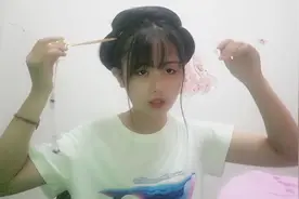 古装妹子连换四套汉服，就为了匹配这个发型，不同朝代不同风格视频封面