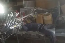 越南人VS蒙古人，蒙古人就是壮，一口气做了十个，轻松加油快。视频封面