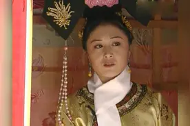 刘墉的夫人回山东老家，路上遇到知府拦路，夫人亮出身份后吓瘫！