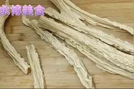 腐竹拌木耳这样做才是好吃美味的 大厨简单一做 下酒下饭 解馋