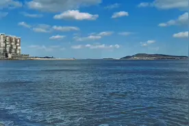 威海公园与刘公岛隔海相望，是中国最大的海滨公园，你来过这吗？视频封面