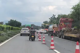 这是算摩托车吗？也能上高速吗？如果不能那这算什么回事？视频封面