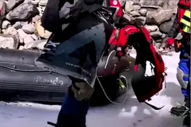 “西藏冒险王”长眠于冰河—家属宣告搜救结束……视频封面