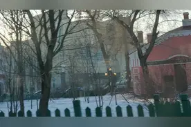 哈尔滨火车站北广场和南广场，拐了一个弯就到了，带你看看。视频封面