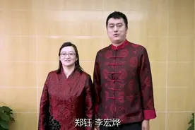 “公式相声”最新作品，又退步了，听掌声就知道有几个观众！视频封面