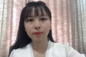 读初二的妹妹整天玩手机不写作业，被哥哥骂了一顿竟然说不读书了视频封面