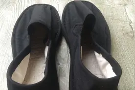 男士纯黑色千层底布鞋，时尚健康的布鞋。