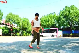 鬼步舞《黑街DJ》12步背面演示 一看就会