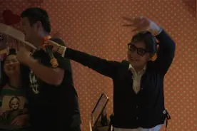 伴你回家 | 长沙62岁夜场女王李志：每一晚都在“志”造快乐