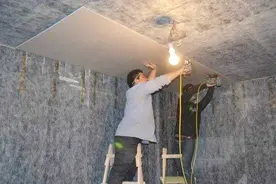 房子隔音差怎么办？30年师傅透露4招独家秘笈，真是太实用了！视频封面