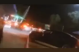孕妇高速上刹车失灵 时速100公里直奔收费站 交警引导下成功自救视频封面