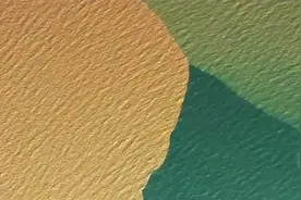 黄河入海口处现鸳鸯锅奇观 黄蓝两色一线分隔 如油画精致动人