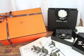 香港截获一批出口法国巴黎的名包！专家鉴定坦言中国制造强大视频封面