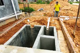 新建房在屋内做化粪池？管道摆放整齐划一，安排的妥妥当当视频封面