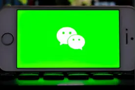 双击两下这里，1秒窜回微信顶部，没想到还有这么多用处！