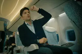 灾难电影：记者坐上1015号航班，时间正是10：15，灾难由此开始