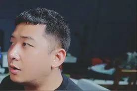 手机发热发烫，无需散热风扇，手机壳自己就能散热视频封面