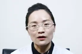 屁股上有痘痘怎么办？专家建议用两种外用药可以除痘