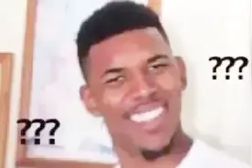 这口柠檬我吃了：最爱“黑人”表情包结婚 单膝跪地递上钻戒