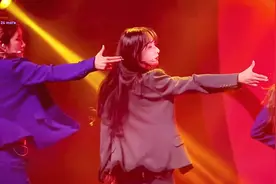 宇宙少女的本质是男团！全员超A《Believer》舞蹈混剪视频封面