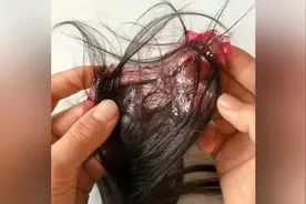 宝宝爱玩水晶泥，弄到头发上要直接剪掉头发了，这个方法轻松搞定