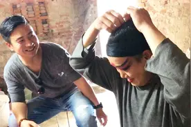 豫剧团的戏曲演员，一月工资有多少钱？听听工作30年的演员咋说视频封面