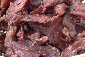 解锁一道猪肉超好吃的方法，麻辣咸香，做法简单，吃一次就会上瘾