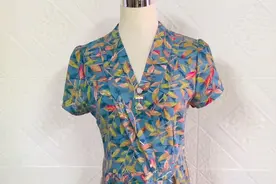 连衣裙领口太低，老裁缝用两条带子来避免尴尬，简单又好看视频封面