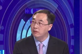 国际粮价与运费齐涨，部分国家保民生压力加大|央视财经评论视频封面