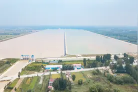 黄河的奉献，从河南送水到河北白洋淀，濮阳3000亩水库为何俩颜色视频封面