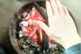 农村取暖问题，专家建议农民禁止烧煤？那为什么还有人在用呢视频封面