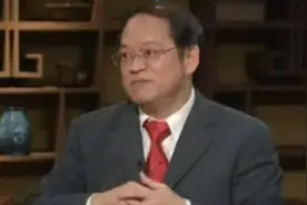 傅佩荣：古代儒服是怎么穿的？庄子讲了一个故事，真是讽刺