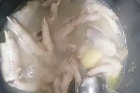 肺癌晚期多喝这两种汤 能改善体质提升免疫力帮助延长生命！视频封面