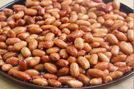 炸花生米有绝招，多加一样东西，花生不糊不干不发涩，吃完还想吃视频封面