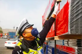 涨知识！限“高”怎么算？交警一伸手，就知有没有