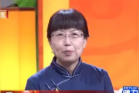 养生堂：秋梨膏是哪几味药材做成的？对什么样的人有效？专家讲解视频封面