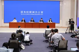 8月1日起全国取消对符合国五排放标准的小型非营运二手车迁入限制视频封面