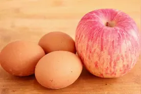 苹果加3个鸡蛋，简单一做太美味，蓬松暄软又香甜，出锅孩子爱吃视频封面