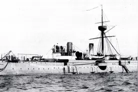 致远舰被打捞出，现场一枚鱼雷引信，揭开邓世昌撞吉野号的真相！