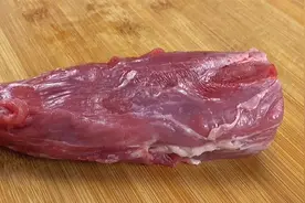 炒猪肉时，瘦肉发柴嚼不动？教你一招，像吃豆腐一样嫩滑，真鲜嫩视频封面