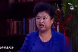 小品《认个干女儿》：米粒儿三姐妹争着认干妈，爆笑接连不断！