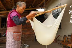 传统豆腐怎么做？10斤豆出30斤豆腐，方法简单，你也能做视频封面