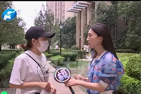 子母车位被收双车位管理费？业主纳闷，物业解释令人费解