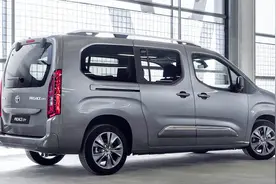 丰田新一代“入门级”MPV！2.0自吸带四驱，座椅可纯平放倒！视频封面