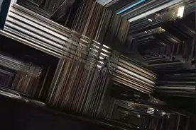 未来人类制造出五维空间，将时间变成了实体，一部高分美国科幻片