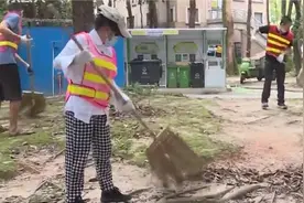 追踪：小区内蛇类频繁出没，街道多部门开展行动视频封面